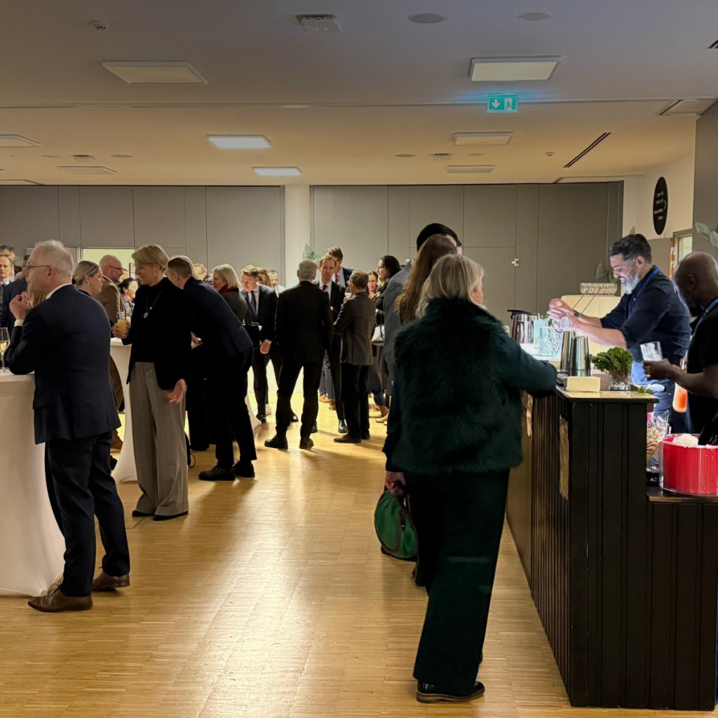 Invités accueillis lors d’un événement professionnel
